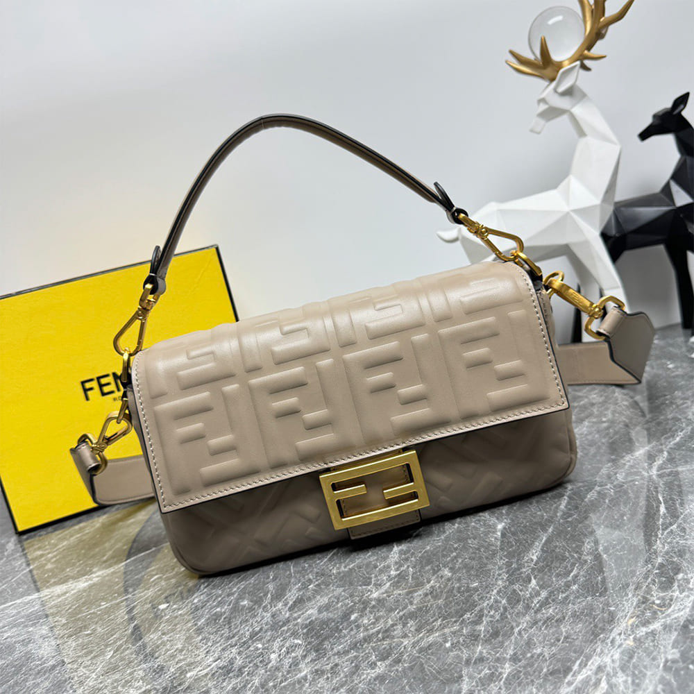 Fendi Baguette